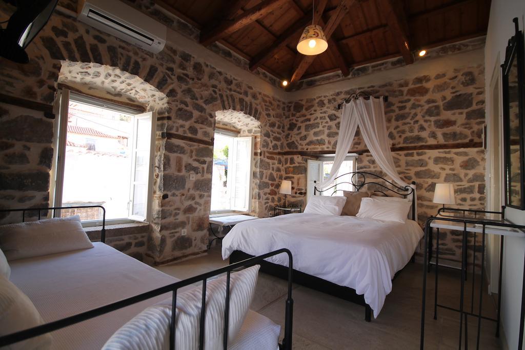 Guesthouse Alexandra Hidra Exterior foto