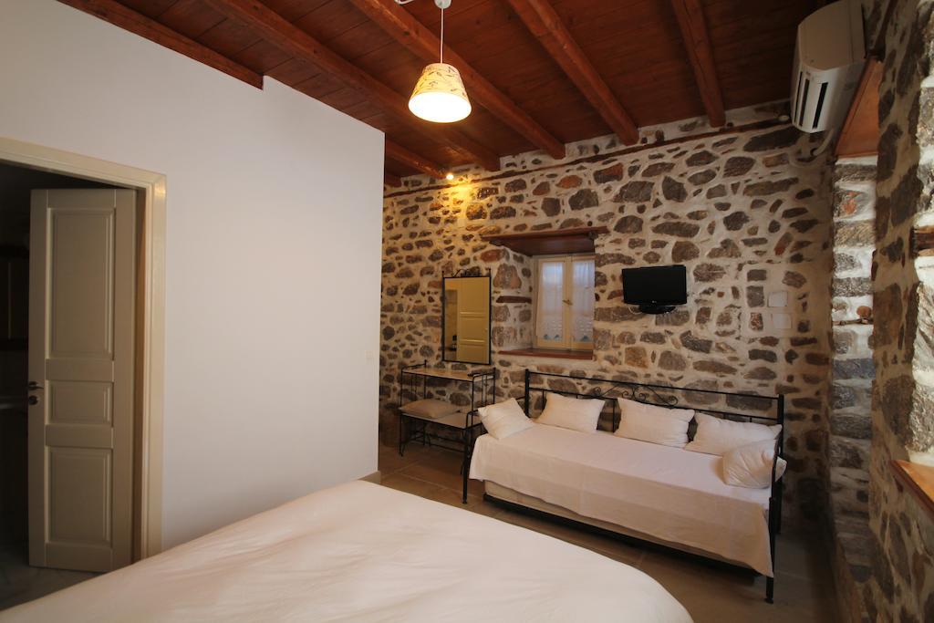 Guesthouse Alexandra Hidra Exterior foto